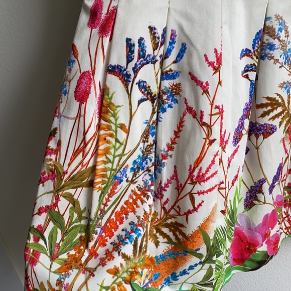 Zara Flower Dress - Picture 2 of 8